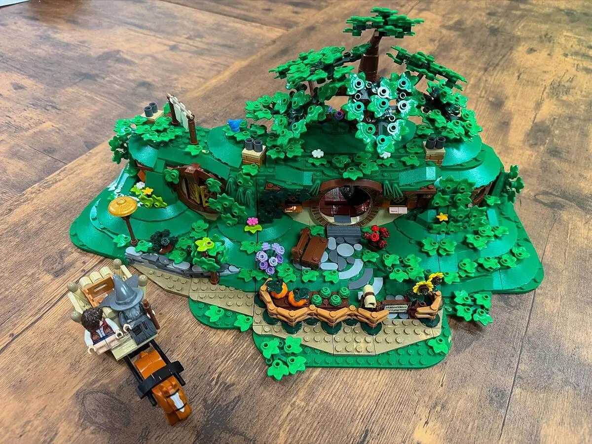 LEGO® ICONS The Lord of the Rings: The Shire™ 10354 Import A Toy