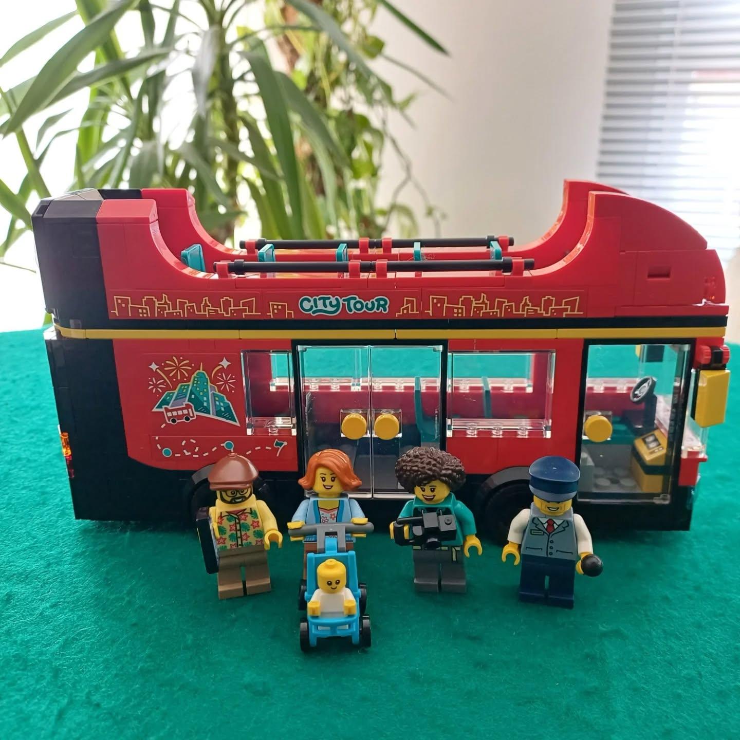 Red Double-Decker Sightseeing Bus 60407 | Buy online at the