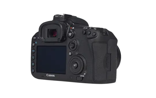 Canon EOS 7D Mark IIボディ bg-e16付　#3924 Canon Eos 7d Ii Body + 64gb Sd Card + Camera Bag + Lp-e6n Battery