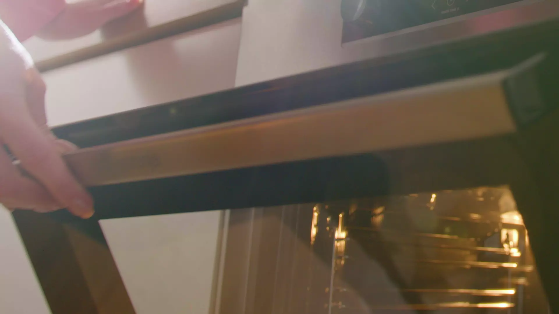 GORENJE električni štednjak sa ravnom pločom GECS6C70XPA Sivi