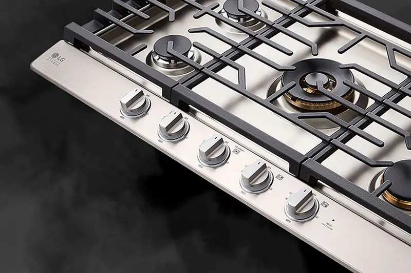 CBGS3028S LG Studio 30 Gas Cooktop with Griddle and Cast Iron Grates -  Stainless Steel