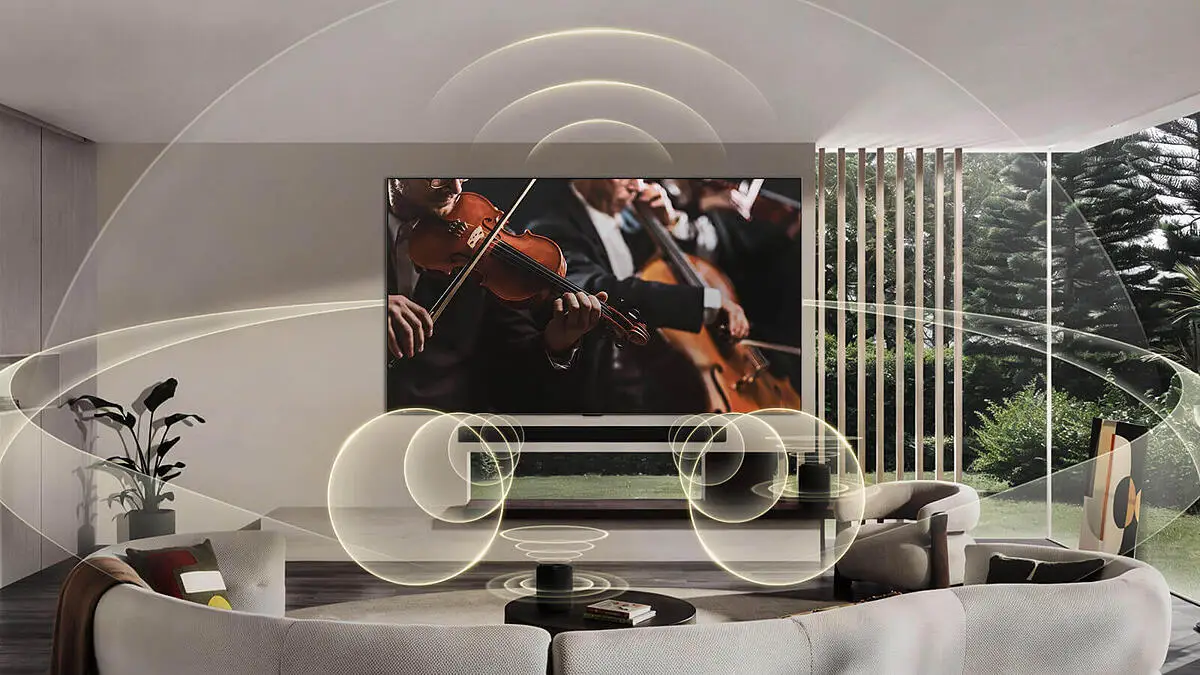LG TV ve Soundbar’ın senkronize çalıştığı tam surround ses sistemi