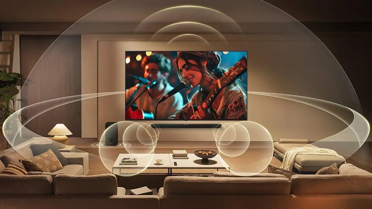LG TV ve Soundbar’ın senkronize çalıştığı tam surround ses sistemi