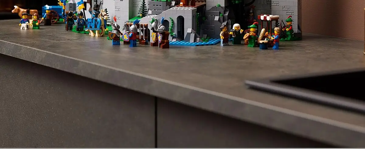 Ricrea il castello dei cavalieri del leone LEGO con il castello medievale