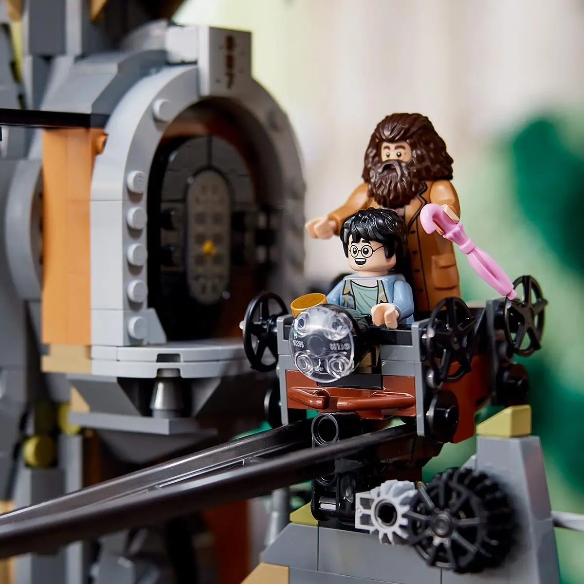 LEGO Harry Potter Gringotts Wizarding Bank Collectors' Edition