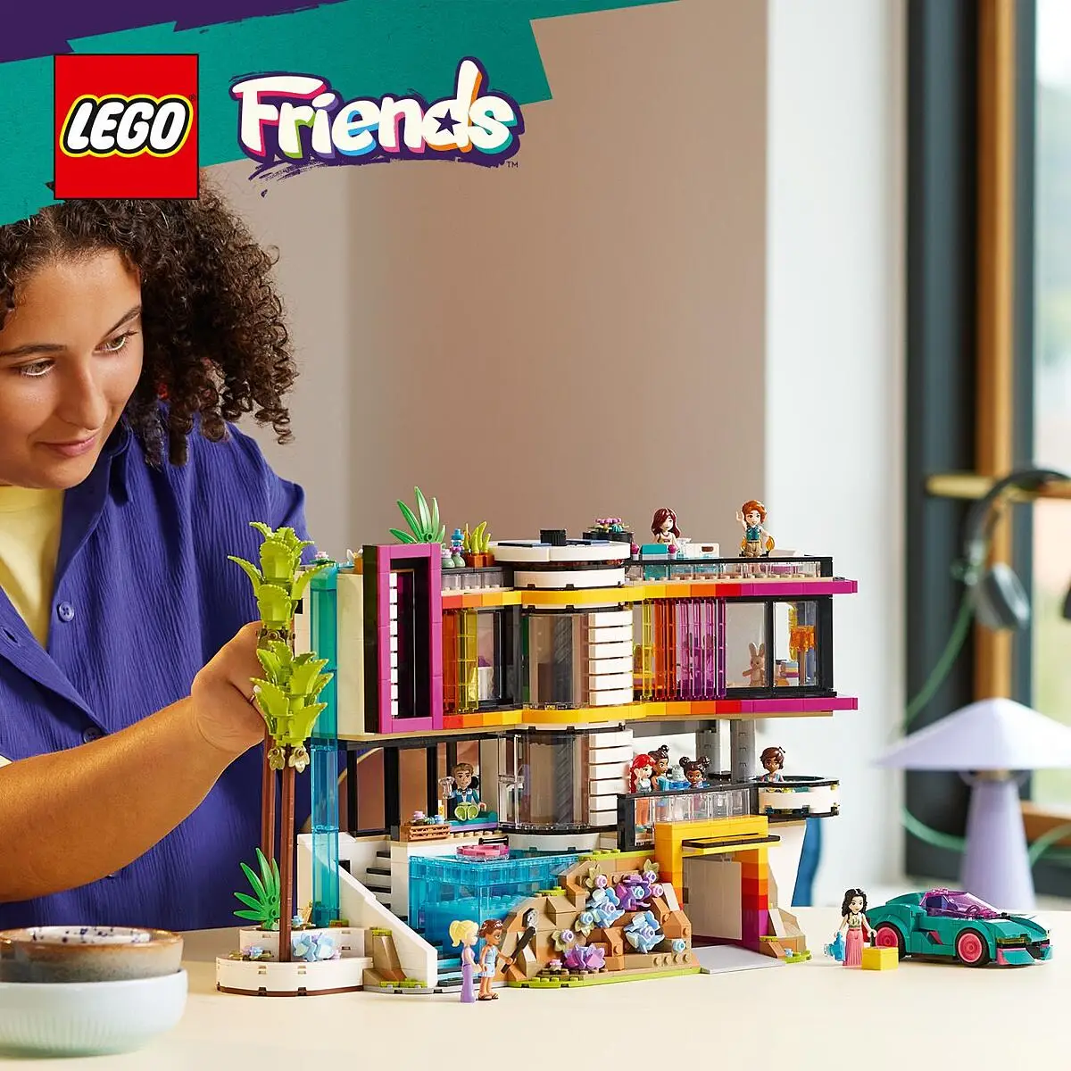 LEGO® Andrea's Modern Mansion | Official LEGO® AE