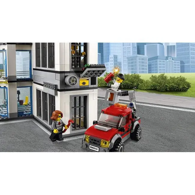 LEGO Comisaría de policía – Juguete de construcción con 894 piezas