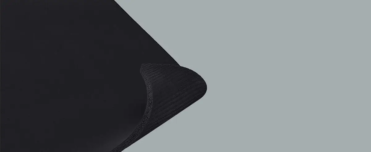 Construcción robusta y flexible Logitech G740