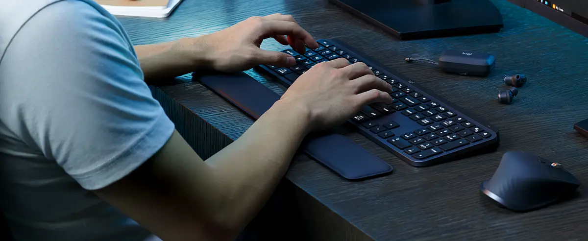Logitech launches MX Keys S keyboard and mouse combo: Check price, features  and availability