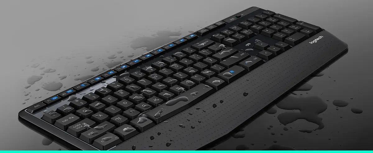 Comfortable and spill-resistant