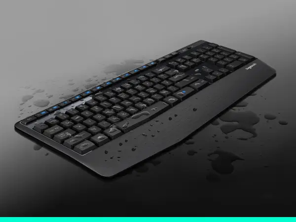 Comfortable and spill-resistant