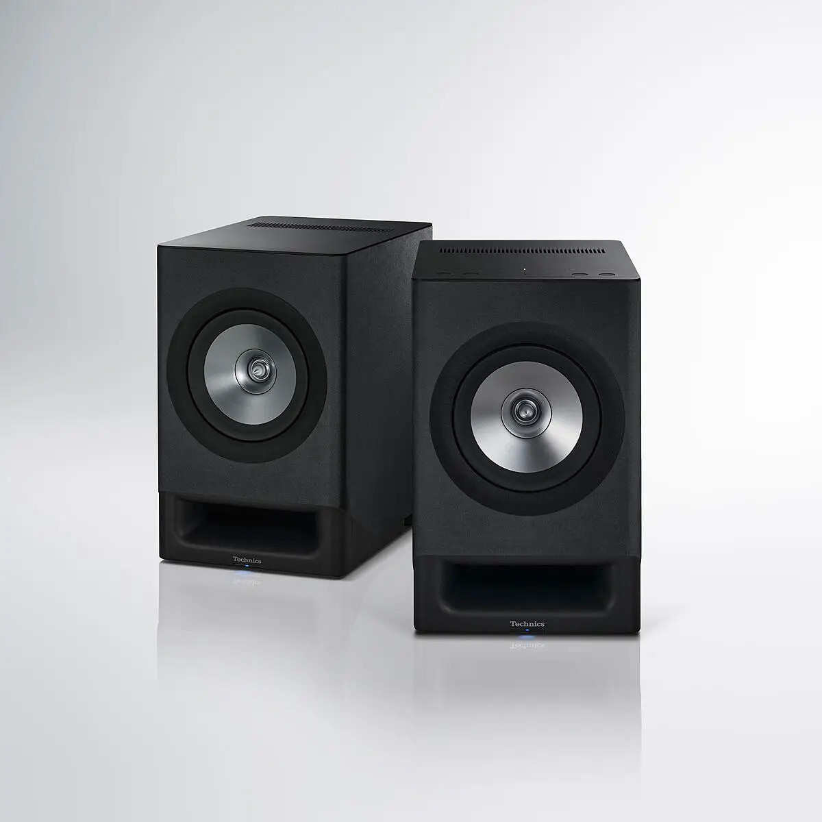 Technics SCCX700BK Wireless Hifi Speaker System | Independent TV Technics SCCX700BK Wireless Hifi Speaker System | Independent TV