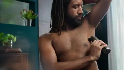 Intsen búcsút a testszőrzetnek