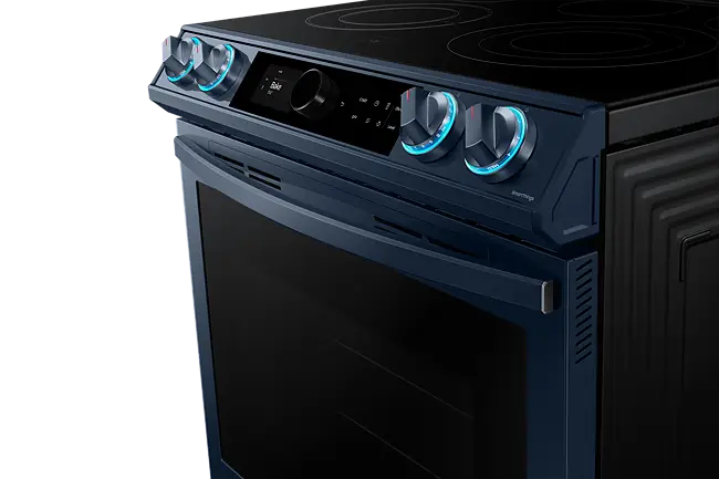 Estufa eléctrica de 30 BeSpoke, WiFi y Air Fry en el horno, color