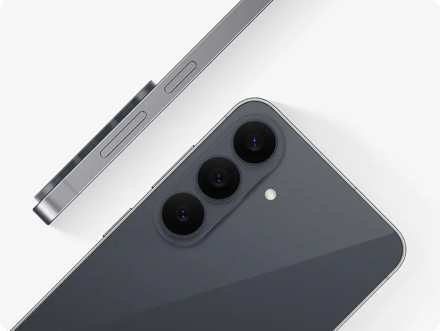 Samsung Galaxy S26 FE in Graphite