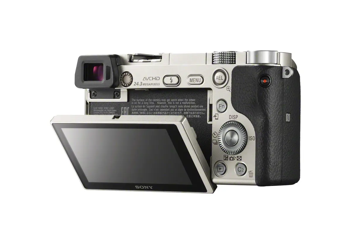 SONY - Alpha 6000 Silver kit 16-50 mm Sensore CMOS Exmor 24 Mpx