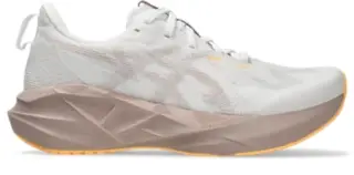 Asics Novablast 5 Women's Shoes - Lightness and Bounce on Asphalt